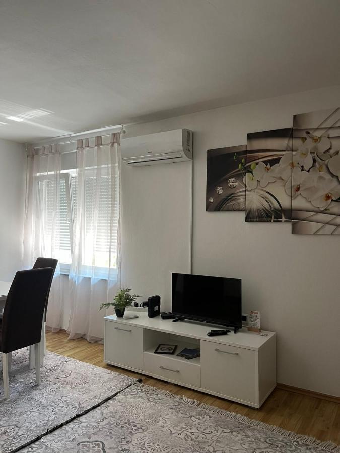 Apartman Reyan 야이체 외부 사진